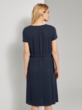 Strukturiertes Kleid mit Tunnelzug - Frauen - Sky Captain Blue Strukturiertes Kleid mit Tunnelzug - Frauen - Sky Captain Blue - 2 - TOM TAILOR