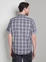 Kariertes Kurzarmhemd mit Brusttasche - Männer - navy white check Kariertes Kurzarmhemd mit Brusttasche - Männer - navy white check - 2 - TOM TAILOR