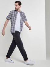 Kariertes Kurzarmhemd mit Brusttasche - Männer - navy white check Kariertes Kurzarmhemd mit Brusttasche - Männer - navy white check - 3 - TOM TAILOR