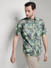 Kurzarmhemd mit tropischem Print - Männer - green leaf design Kurzarmhemd mit tropischem Print - Männer - green leaf design - 5 - TOM TAILOR