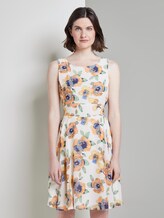 Gemustertes Chiffonkleid - Frauen - offwhite floral design Gemustertes Chiffonkleid - Frauen - offwhite floral design - 1 - TOM TAILOR