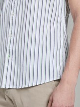 Gestreiftes Kurzarmhemd mit Brusttasche - Männer - white green navy stripe Gestreiftes Kurzarmhemd mit Brusttasche - Männer - white green navy stripe - 10 - TOM TAILOR