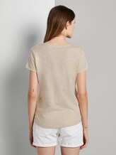 T-Shirt mit Brustprint - Frauen - soft creme beige T-Shirt mit Brustprint - Frauen - soft creme beige - 2 - TOM TAILOR Denim