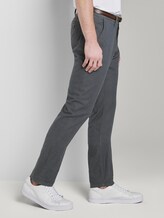 Strukturierte Travis Slim Chino Hose mit Gürtel - Männer - dark yarn dye structure Strukturierte Travis Slim Chino Hose mit Gürtel - Männer - dark yarn dye structure - 11 - TOM TAILOR