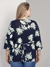 Patterned wrap top - Women - navy beige green flower print Patterned wrap top - Women - navy beige green flower print - 2 - My True Me