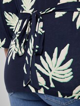 Patterned wrap top - Women - navy beige green flower print Patterned wrap top - Women - navy beige green flower print - 9 - My True Me
