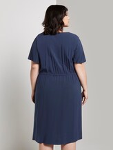 Schlichtes Kleid im Wickel-Look - Frauen - Real Navy Blue Schlichtes Kleid im Wickel-Look - Frauen - Real Navy Blue - 2 - My True Me