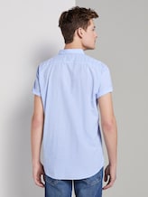 Strukturiertes Kurzarmhemd mit Brusttasche - Männer - light blue slub stripe Strukturiertes Kurzarmhemd mit Brusttasche - Männer - light blue slub stripe - 2 - TOM TAILOR Denim