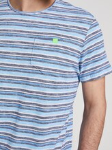 Bunt gestreiftes T-Shirt mit Brusttasche - Männer - blue multi fine stripe Bunt gestreiftes T-Shirt mit Brusttasche - Männer - blue multi fine stripe - 9 - TOM TAILOR