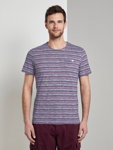 Bunt gestreiftes T-Shirt mit Brusttasche - Männer - wine rose multi fine stripe Bunt gestreiftes T-Shirt mit Brusttasche - Männer - wine rose multi fine stripe - 1 - TOM TAILOR