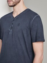 Gestreiftes Henley-T-Shirt mit Logo-Stickerei - Männer - Black Iris Blue Gestreiftes Henley-T-Shirt mit Logo-Stickerei - Männer - Black Iris Blue - 9 - TOM TAILOR