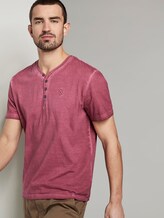 Gestreiftes Henley-T-Shirt mit Logo-Stickerei - Männer - wine rose pink Gestreiftes Henley-T-Shirt mit Logo-Stickerei - Männer - wine rose pink - 5 - TOM TAILOR