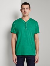 Gestreiftes Henley-T-Shirt mit Logo-Stickerei - Männer - rich meadow green Gestreiftes Henley-T-Shirt mit Logo-Stickerei - Männer - rich meadow green - 1 - TOM TAILOR