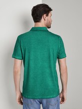 Gestreiftes Poloshirt mit kleiner Stickerei - Männer - rich meadow green Gestreiftes Poloshirt mit kleiner Stickerei - Männer - rich meadow green - 2 - TOM TAILOR