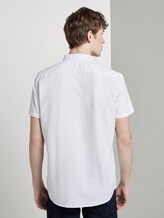 Gepunktetes kurzärmliges Hemd - Männer - wihte triangle mix print Gepunktetes kurzärmliges Hemd - Männer - wihte triangle mix print - 2 - TOM TAILOR Denim