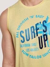 Top mit Schrift-Print - Männer - pale straw yellow Top mit Schrift-Print - Männer - pale straw yellow - 9 - TOM TAILOR