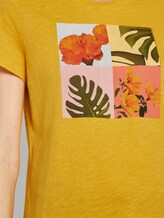 T-Shirt with a collage print - Women - deep golden yellow T-Shirt with a collage print - Women - deep golden yellow - 10 - TOM TAILOR