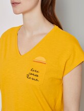 T-Shirt mit Brusttasche und kleinem Print - Frauen - deep golden yellow T-Shirt mit Brusttasche und kleinem Print - Frauen - deep golden yellow - 9 - TOM TAILOR
