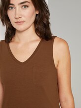 Top mit Brusttasche und Seitenschlitzen - Frauen - bright camel brown Top mit Brusttasche und Seitenschlitzen - Frauen - bright camel brown - 9 - TOM TAILOR