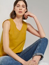 Top mit Brusttasche und Seitenschlitzen - Frauen - deep golden yellow Top mit Brusttasche und Seitenschlitzen - Frauen - deep golden yellow - 5 - TOM TAILOR