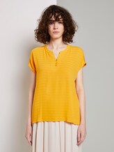 T-Shirt mit Henley-Ausschnitt im Materialmix - Frauen - deep golden yellow T-Shirt mit Henley-Ausschnitt im Materialmix - Frauen - deep golden yellow - 1 - TOM TAILOR