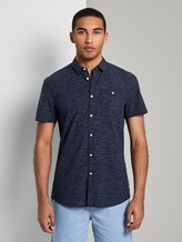 Finely striped short-sleeved shirt with a chest pocket - Men - blue small fading stripe Finely striped short-sleeved shirt with a chest pocket - Men - blue small fading stripe - 1 - TOM TAILOR Denim