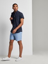 Finely striped short-sleeved shirt with a chest pocket - Men - blue small fading stripe Finely striped short-sleeved shirt with a chest pocket - Men - blue small fading stripe - 3 - TOM TAILOR Denim