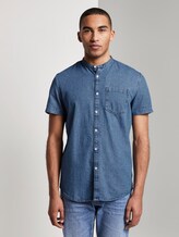 Short-sleeved denim shirt with a Mao collar - Men - mid stone wash denim Short-sleeved denim shirt with a Mao collar - Men - mid stone wash denim - 1 - TOM TAILOR Denim