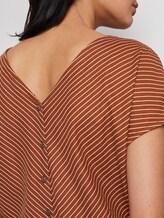 Striped jersey dress with a broad shoulder area - Women - brown white stripe Striped jersey dress with a broad shoulder area - Women - brown white stripe - 10 - TOM TAILOR