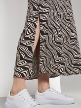 Ärmelloses Maxikleid mit Ring-Detail - Frauen - black wavy design Ärmelloses Maxikleid mit Ring-Detail - Frauen - black wavy design - 10 - TOM TAILOR