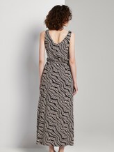 Ärmelloses Maxikleid mit Ring-Detail - Frauen - black wavy design Ärmelloses Maxikleid mit Ring-Detail - Frauen - black wavy design - 2 - TOM TAILOR