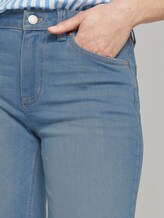 Lina Jeansshorts mit ausgefranster Saumkante - Frauen - light stone bright blue denim Lina Jeansshorts mit ausgefranster Saumkante - Frauen - light stone bright blue denim - 10 - TOM TAILOR Denim