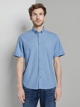 Schlichtes Kurzarm-Hemd mit Brusttasche - Männer - light blue chambray Schlichtes Kurzarm-Hemd mit Brusttasche - Männer - light blue chambray - 1 - TOM TAILOR