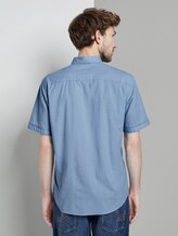 Schlichtes Kurzarm-Hemd mit Brusttasche - Männer - light blue chambray Schlichtes Kurzarm-Hemd mit Brusttasche - Männer - light blue chambray - 2 - TOM TAILOR