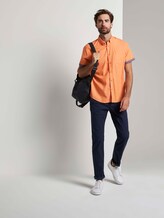 Schlichtes Kurzarm-Hemd mit Brusttasche - Männer - orange chambray Schlichtes Kurzarm-Hemd mit Brusttasche - Männer - orange chambray - 3 - TOM TAILOR