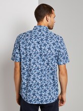 Gemustertes Hemd - Männer - white with blue flower design Gemustertes Hemd - Männer - white with blue flower design - 2 - TOM TAILOR
