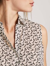Ärmellose Henley-Bluse mit Seitenschlitzen - Frauen - vanilla monkey small design Ärmellose Henley-Bluse mit Seitenschlitzen - Frauen - vanilla monkey small design - 9 - TOM TAILOR