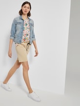 Gemusterte Kurzarm-Bluse mit Rückendetail - Frauen - white watercolor flower design Gemusterte Kurzarm-Bluse mit Rückendetail - Frauen - white watercolor flower design - 3 - TOM TAILOR