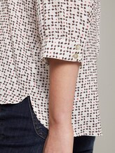 Gemusterte Bluse im Loose Fit - Frauen - white geometric design Gemusterte Bluse im Loose Fit - Frauen - white geometric design - 10 - TOM TAILOR
