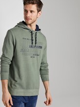 Coloured hoodie with a print - Men - Pale Bark Green Coloured hoodie with a print - Men - Pale Bark Green - 5 - TOM TAILOR