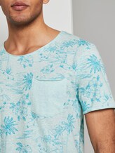 T-Shirt mit Allover-Print und Brusttasche - Männer - soft sky blue hawaiian print T-Shirt mit Allover-Print und Brusttasche - Männer - soft sky blue hawaiian print - 9 - TOM TAILOR Denim