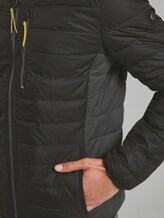 Lightweight quilted jacket with a hood - Men - Black Lightweight quilted jacket with a hood - Men - Black - 10 - TOM TAILOR