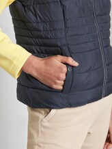 Lightweight quilted vest with a stand-up collar - Women - Sky Captain Blue Lightweight quilted vest with a stand-up collar - Women - Sky Captain Blue - 10 - TOM TAILOR
