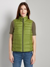 Lightweight quilted vest with a stand-up collar - Women - wood green Lightweight quilted vest with a stand-up collar - Women - wood green - 1 - TOM TAILOR