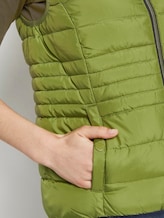 Lightweight quilted vest with a stand-up collar - Women - wood green Lightweight quilted vest with a stand-up collar - Women - wood green - 10 - TOM TAILOR