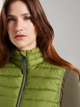 Lightweight quilted vest with a stand-up collar - Women - wood green Lightweight quilted vest with a stand-up collar - Women - wood green - 9 - TOM TAILOR
