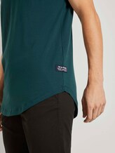 T-Shirt with a logo badge - Men - Deep Green Lake T-Shirt with a logo badge - Men - Deep Green Lake - 10 - TOM TAILOR Denim