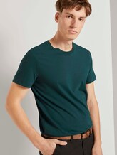 T-Shirt with a logo badge - Men - Deep Green Lake T-Shirt with a logo badge - Men - Deep Green Lake - 5 - TOM TAILOR Denim