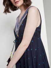 Luftiges Tuchkleid mit Musterung - Frauen - Zipfelkleid Skirt AOP Navy Luftiges Tuchkleid mit Musterung - Frauen - Zipfelkleid Skirt AOP Navy - 9 - TOM TAILOR
