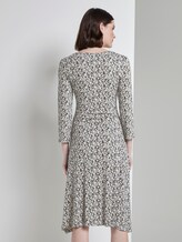 Gemustertes Jersey-Wickelkleid - Frauen - khaki offwhite floral design Gemustertes Jersey-Wickelkleid - Frauen - khaki offwhite floral design - 2 - TOM TAILOR